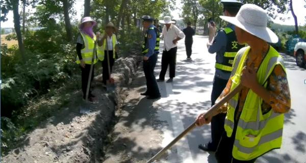 淮南市交通執(zhí)法支隊依法查處一起擅自挖掘公路的違法違規(guī)行為